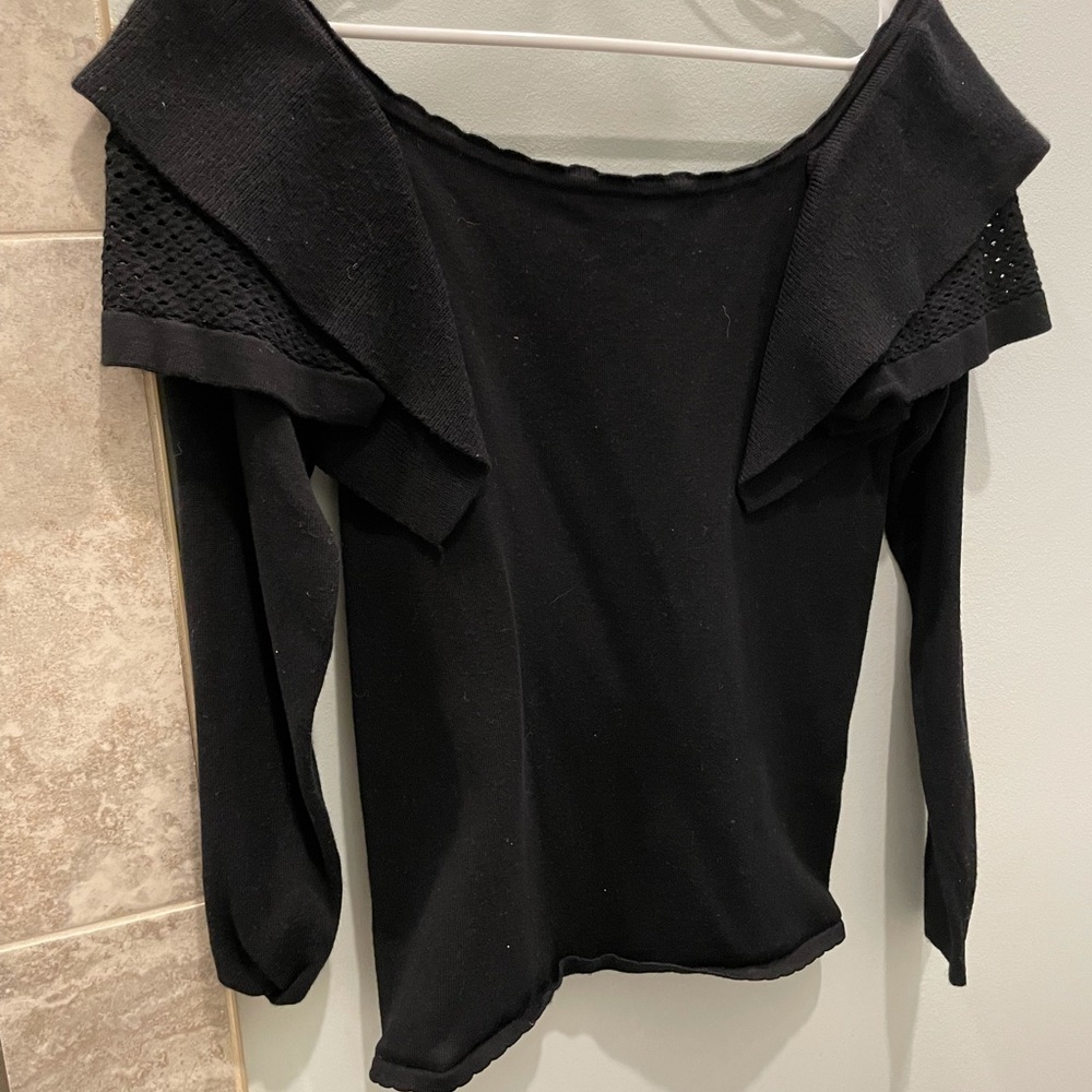Black Guess off the shoulder sweater with ruffle sleeves
